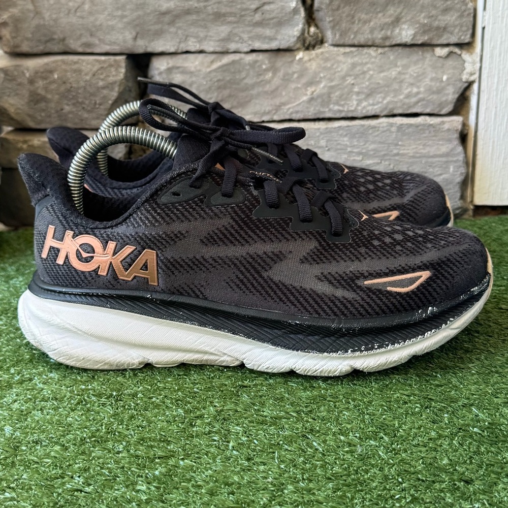 Hoka One One Black Clifton 9 Women’s Sneakers - Picture 2 of 12